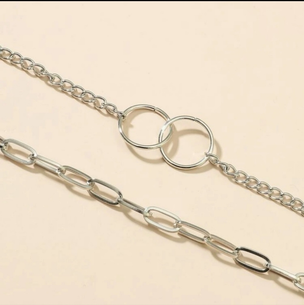 Silver Layered circle Chunky Chainlink Necklace✨️ - Picture 5 of 5